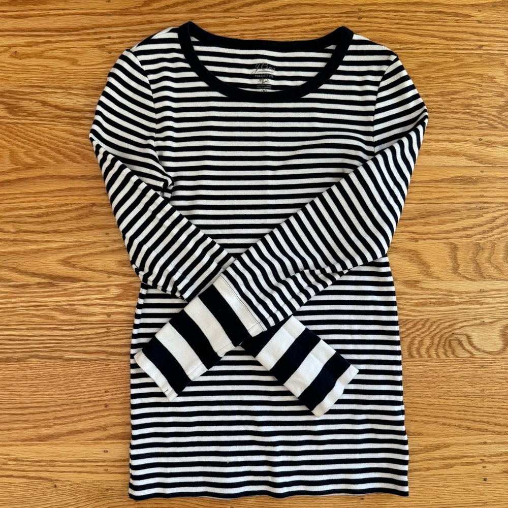 J.Crew Navy White Stripe Long Sleeve Tee Shirt m